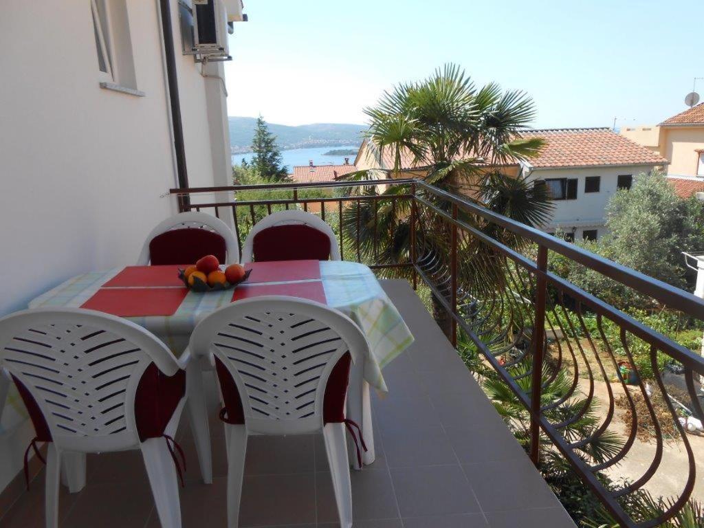 Apartmani Braut Kornić Exterior foto