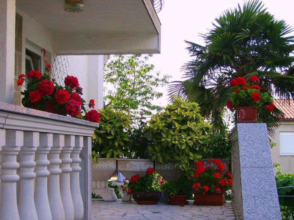 Apartmani Braut Kornić Exterior foto